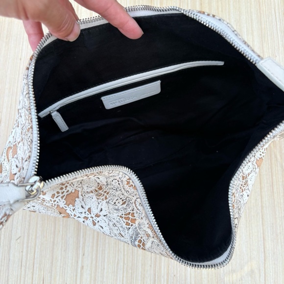 Alexander McQueen De Manta lace print silk satin large clutch bag - Picture 13 of 16